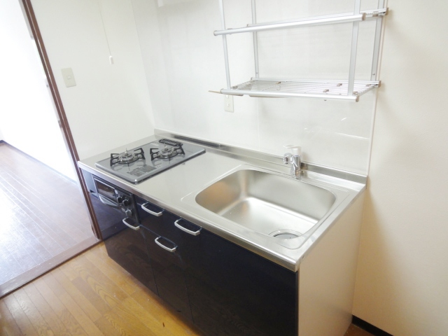 キッチン　別号室の写真です（反転）