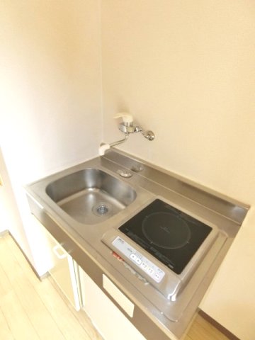 キッチン　(参考)同マンション他部屋の写真