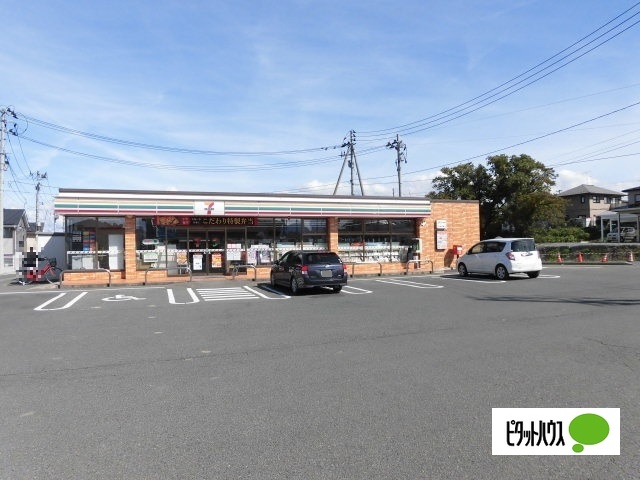 コンビニ　セブンイレブン滝沢せいほくタウン店（コンビニ）まで724m