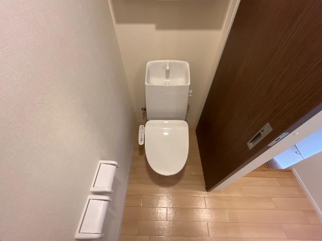 トイレ　トイレ