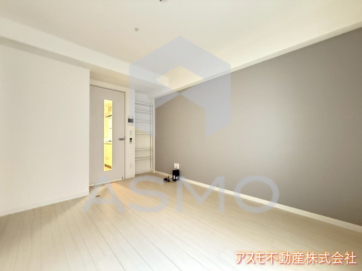 居室・リビング　同マンション別部屋参考写真
