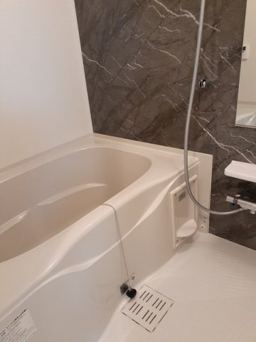 バス・シャワールーム　お風呂で日々の疲れを落としましょう