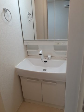 洗面設備　忙しい朝には欠かせない洗面所です
