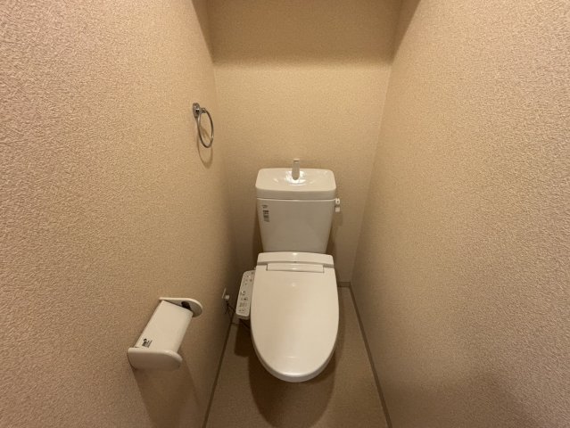 トイレ　シンプルで使いやすいトイレです