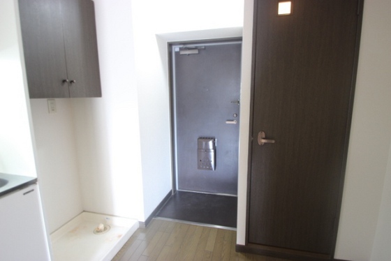 玄関　※別部屋の写真です