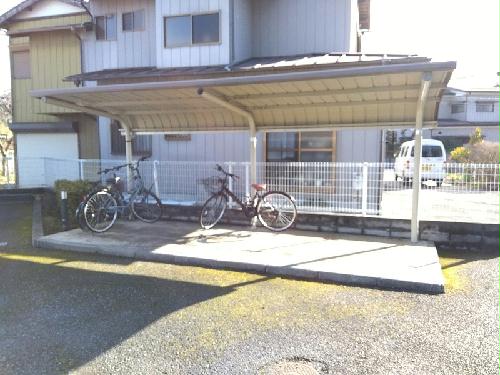 その他共有部分　屋根付き駐輪場