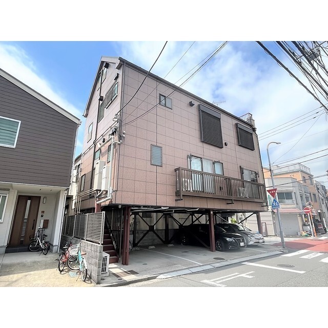建物外観　横浜駅までアクセス良好な西横浜駅徒歩５分のお部屋です！
