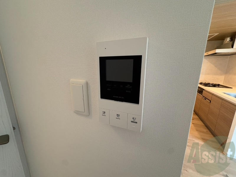 セキュリティ　ＴＶモニター付インターホンです。来客者の顔が見えるので安心！