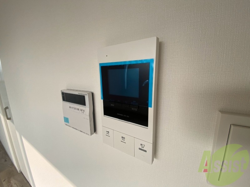 セキュリティ　ＴＶモニター付インターホンです。来客者の顔が見えるので安心！