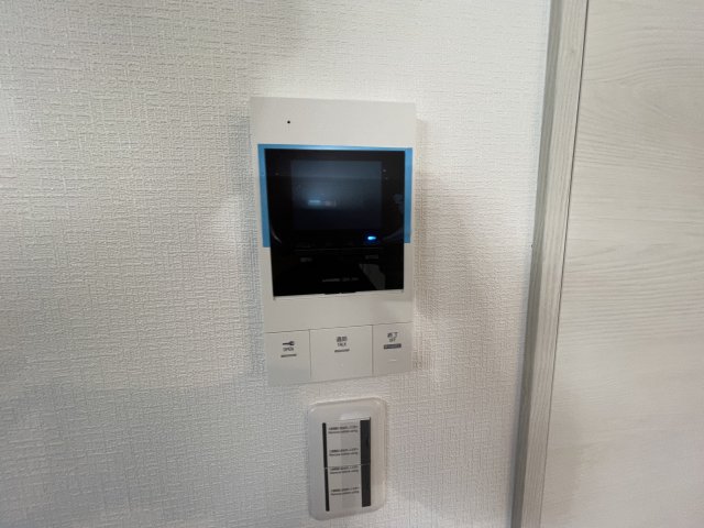 セキュリティ　モニター付きインターホン
