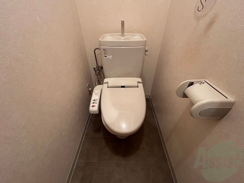 トイレ　こちらはトイレです。清潔感があり、安心して使用できます。