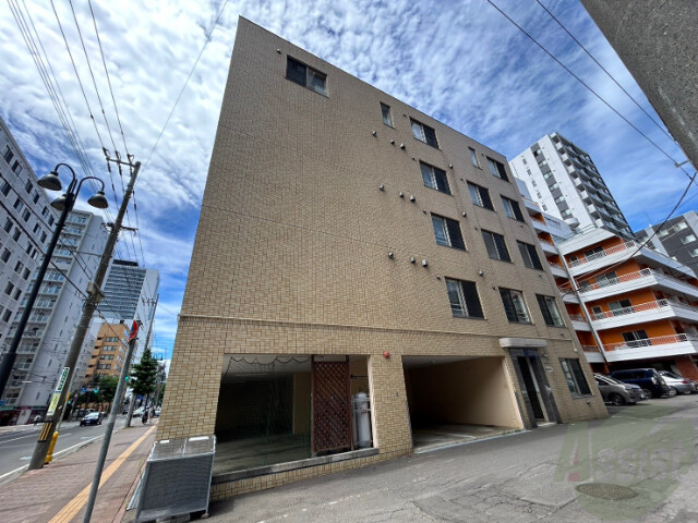 建物外観　札幌市中央区北２条東「創成川北２ビル」