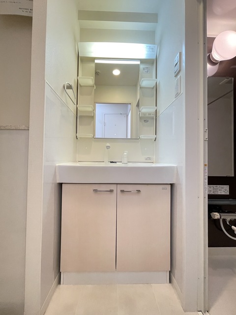 バス・シャワールーム　別部屋参考写真です