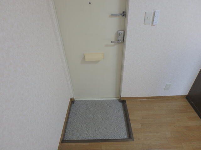 玄関　※同仕様写真