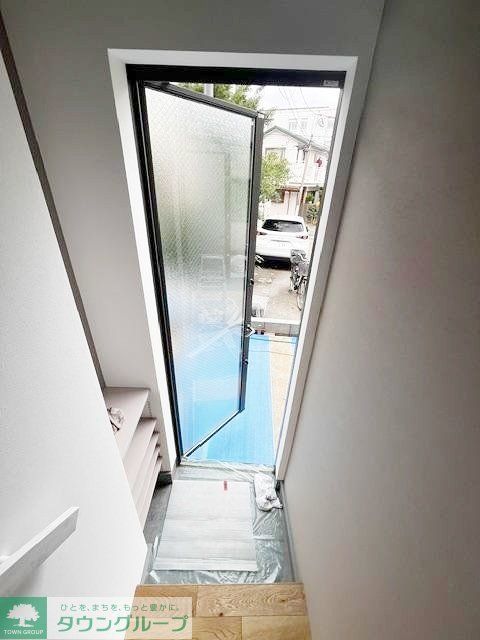 玄関　バルコニー