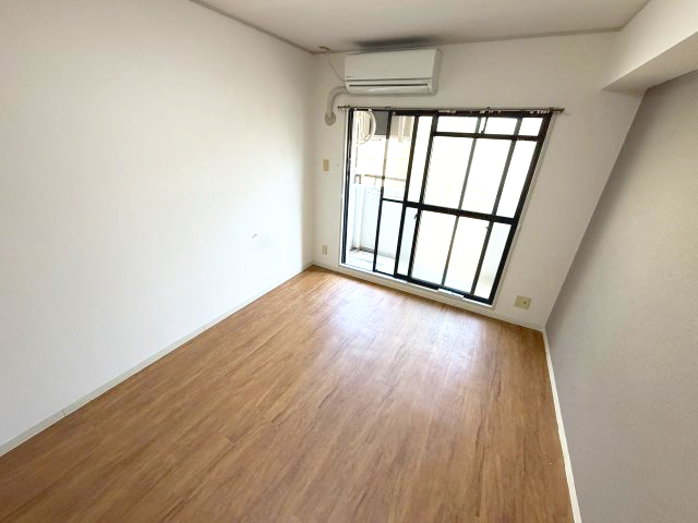 リアライズ摂津本山の居間写真