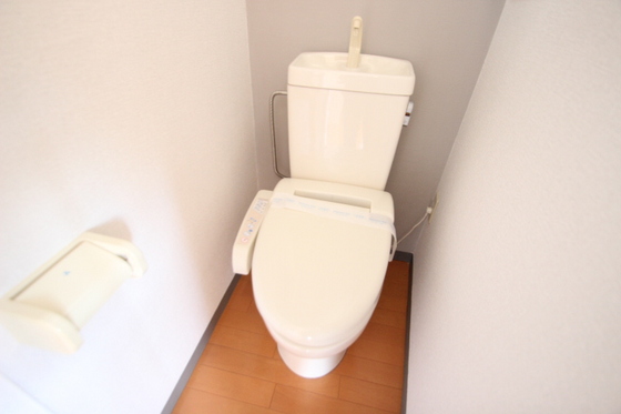 トイレ　※他号室の写真です