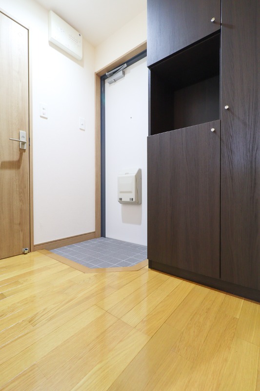 玄関　図面と現状に相違がある場合には現状を優先