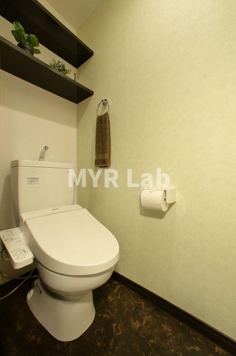 ＪＲ鹿児島本線 南福岡駅 徒歩3分 14階建 築10年のトイレ写真