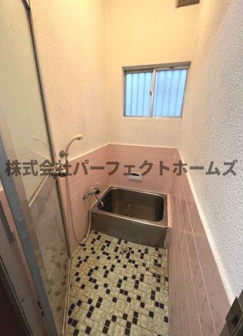 エントランス　建物の内部です