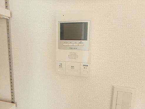 セキュリティ　★モニター付きインターホンで来客時も安心★