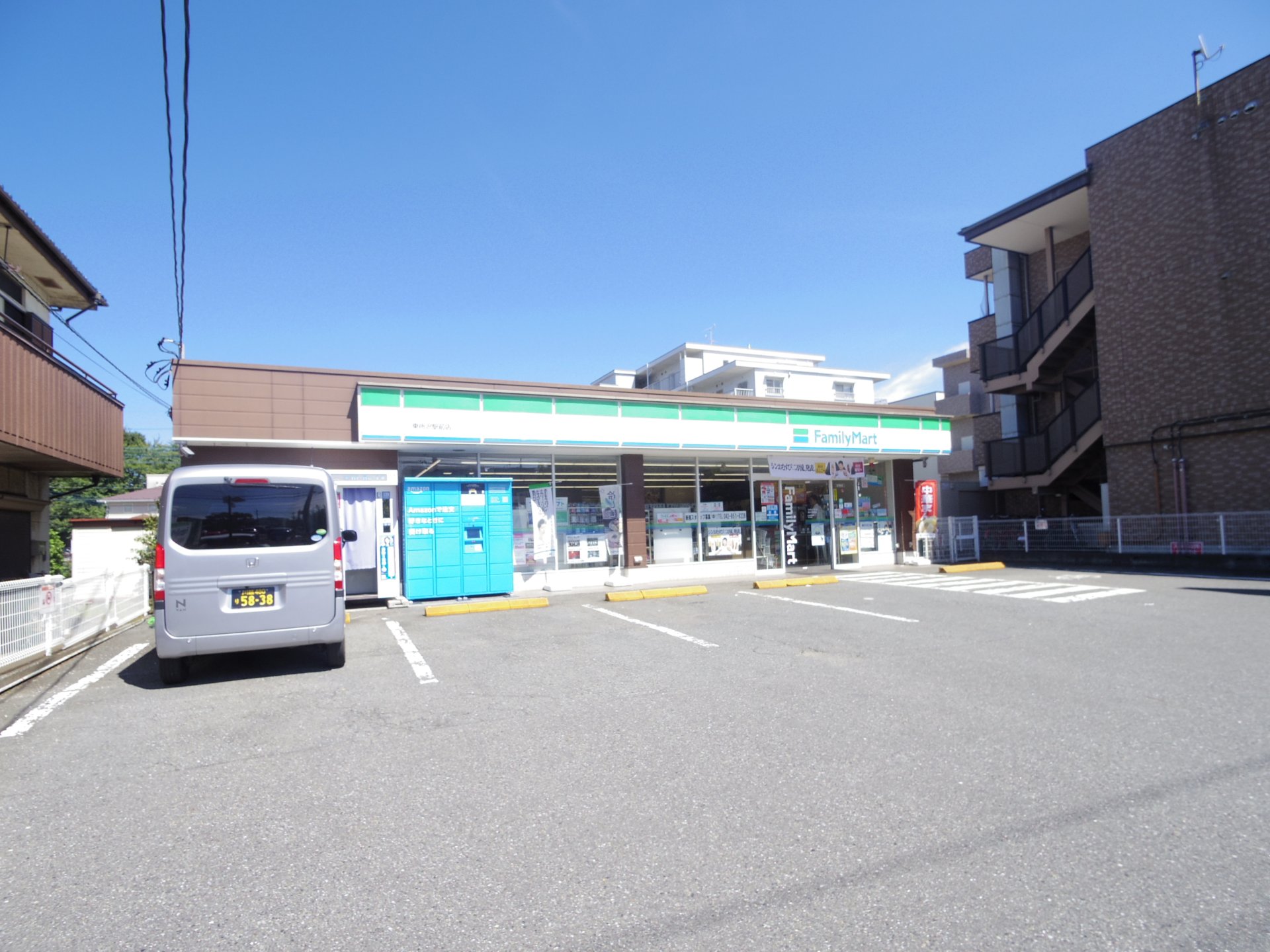 コンビニ　ファミリーマート東所沢駅前店（コンビニ）まで760m