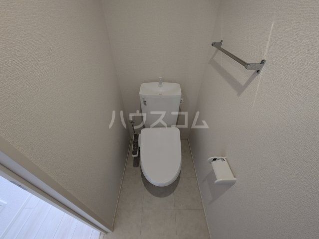 コンドミーニョ ジャルディーニのトイレ写真