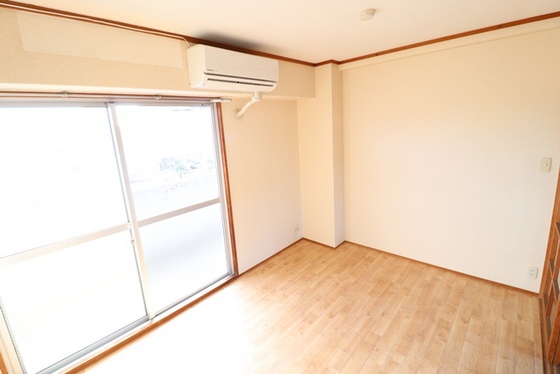 居室・リビング　※別部屋の写真です