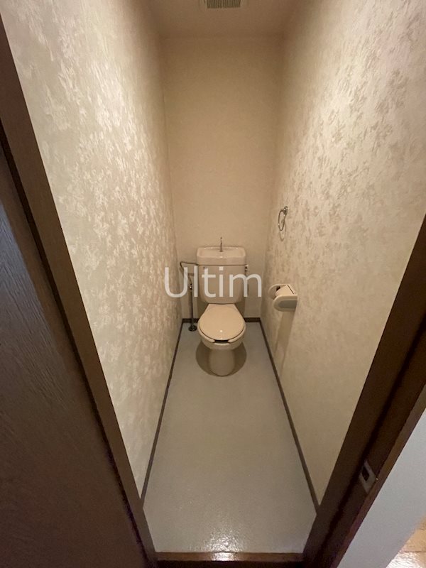 トイレ　※別のお部屋のお写真です。御参考までに。
