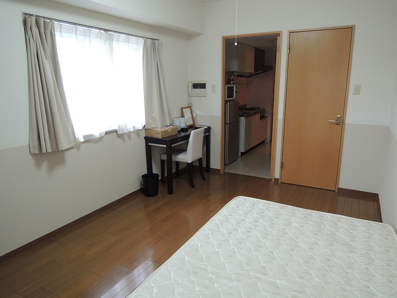 居室・リビング　角部屋で二面採光日当たり良好！