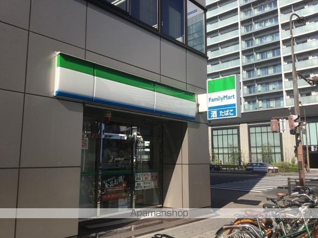 コンビニ　ファミリーマート（コンビニ）まで219m