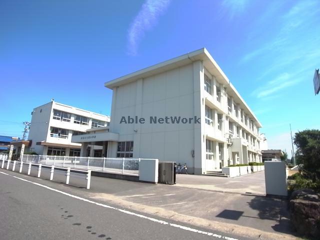 小学校　瑞穂市立南小学校（小学校）まで767m