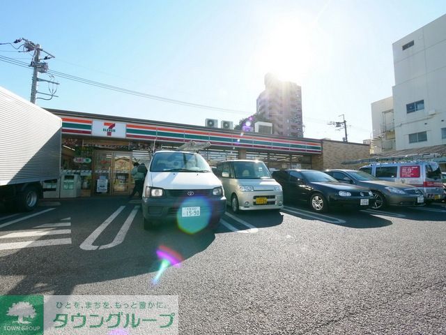 コンビニ　セブンイレブン（コンビニ）まで220m