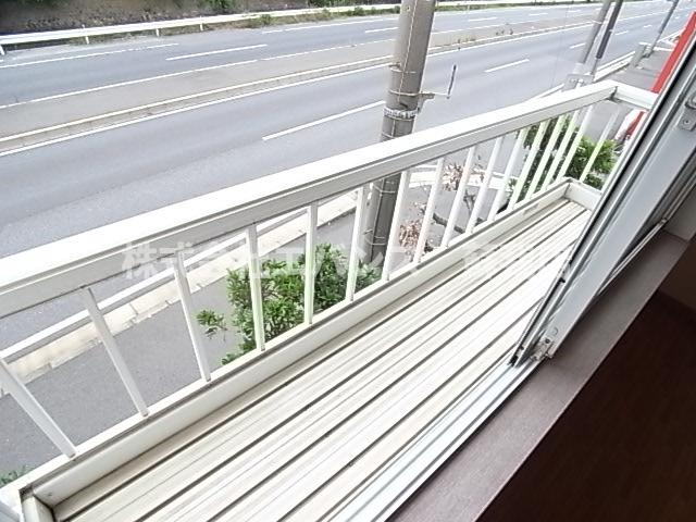 バルコニー　広々としたバルコニーです