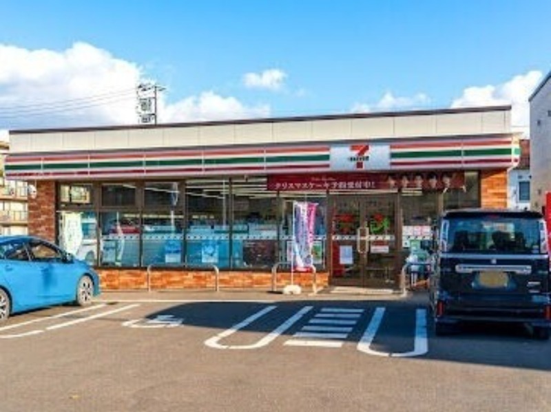 コンビニ　セブンイレブン北27条店（コンビニ）まで118m