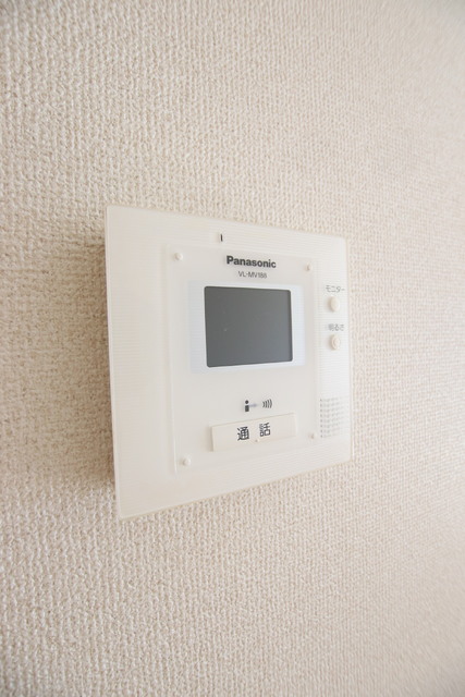 セキュリティ　※２階同一間取の参考写真です