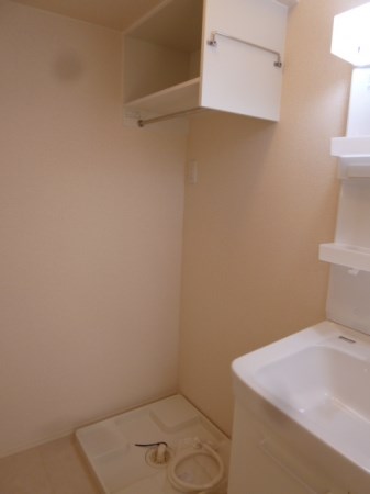 洗面設備　同物件内他部屋の参考写真