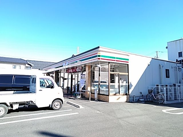 コンビニ　セブン-イレブン豊川八幡駅前店（コンビニ）まで391m