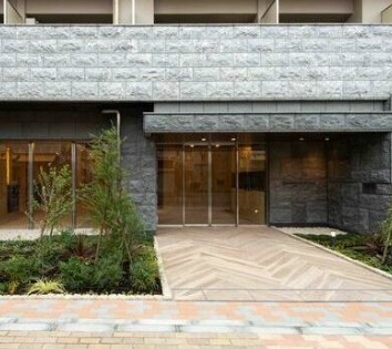 エントランス　☆共用部分☆