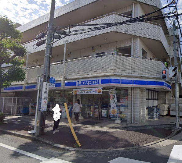 コンビニ　ローソン梶ケ谷駅前店（コンビニ）まで590m