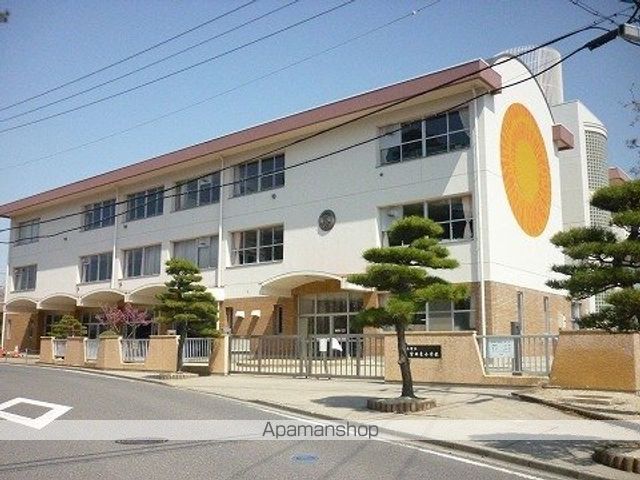 小学校　富田東小学校（小学校）まで1300m