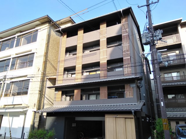 ファーストフィオーレ京都西陣の外観写真