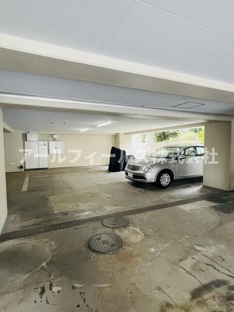 駐車場　駐車場