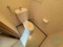 トイレ　こちらはトイレです。清潔感があり、安心して使用できます。