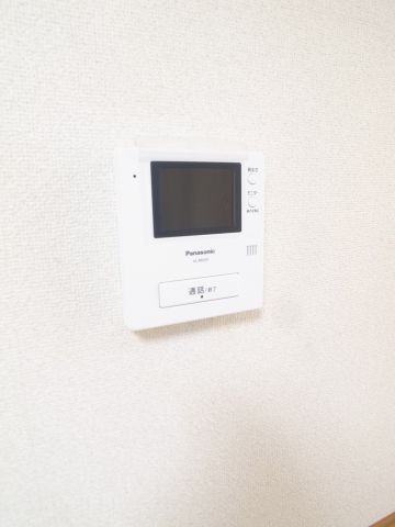 セキュリティ　ＴＶモニターフォンで来客の確認ができます。