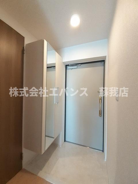 玄関　明るい玄関です 外観も気になるポイント