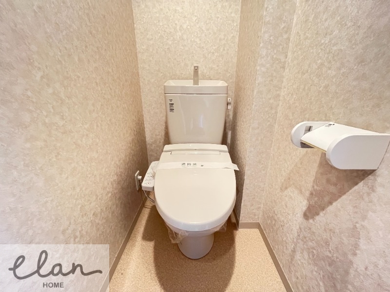 近鉄奈良線 今里駅 徒歩3分 13階建 築7年のトイレ写真