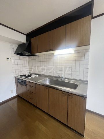 ポルシェ鶴ヶ島のキッチン写真
