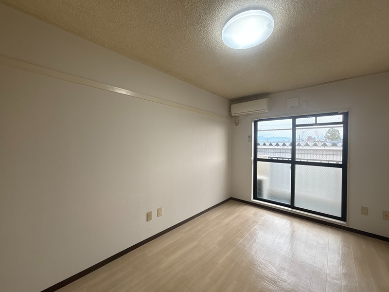 富山地鉄不二越上滝 不二越駅 徒歩4分 4階建 築38年の居間写真