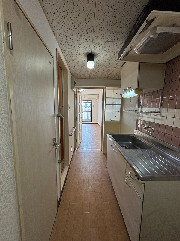 富山地鉄不二越上滝 不二越駅 徒歩4分 4階建 築38年の玄関写真